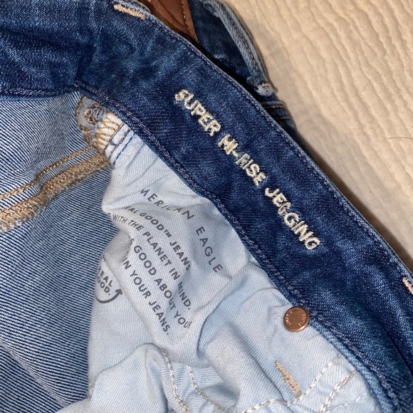 American Eagle Hi rise begging - Picture 2 of 4